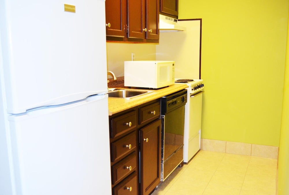 University Inn At Emory 33/34