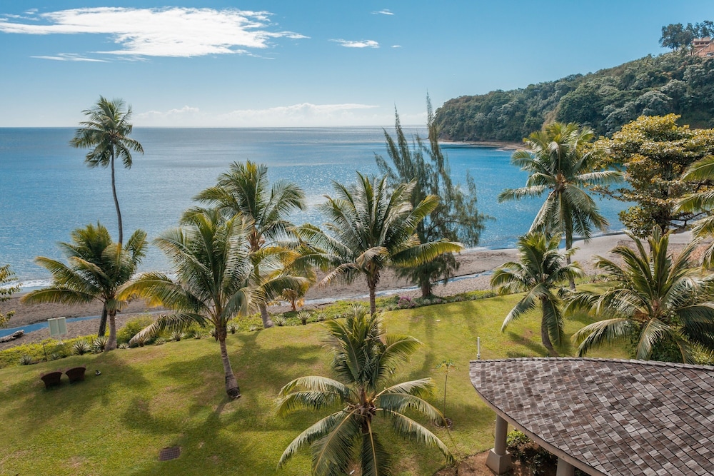 TAHITI PEARL BEACH RESORT FORMALLY KNOW AS RADISSON PLAZA RESORT TAHITI — 2