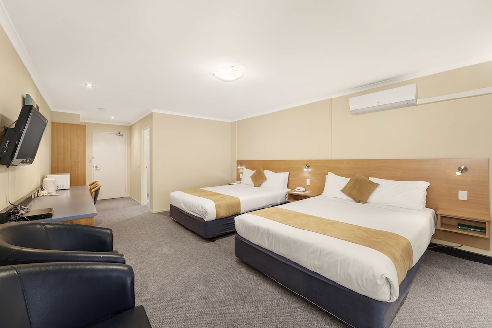 Ciloms Airport Lodge 28/63