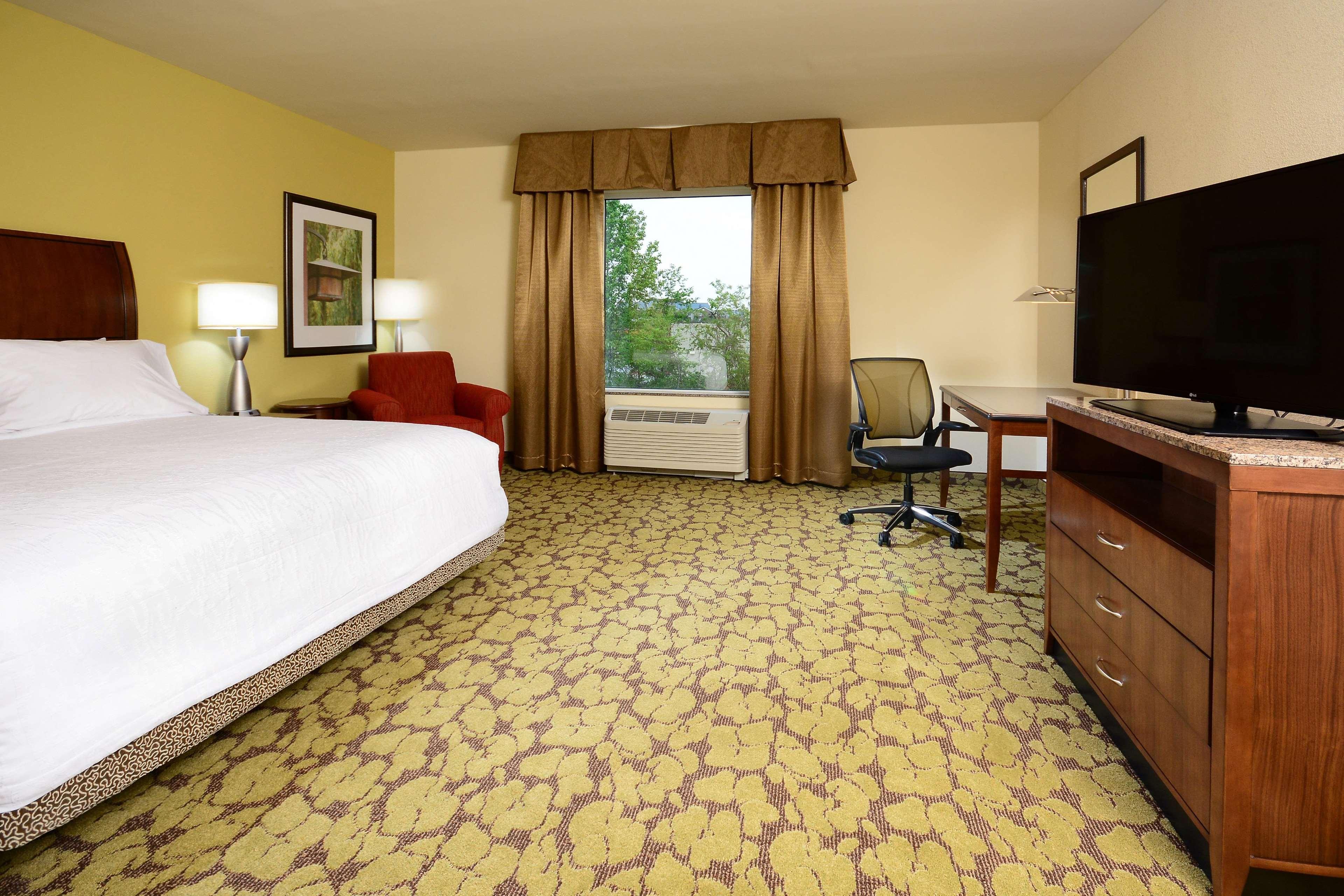 1 BEDROOM, SUITE, KING BED, ACCESSIBLE