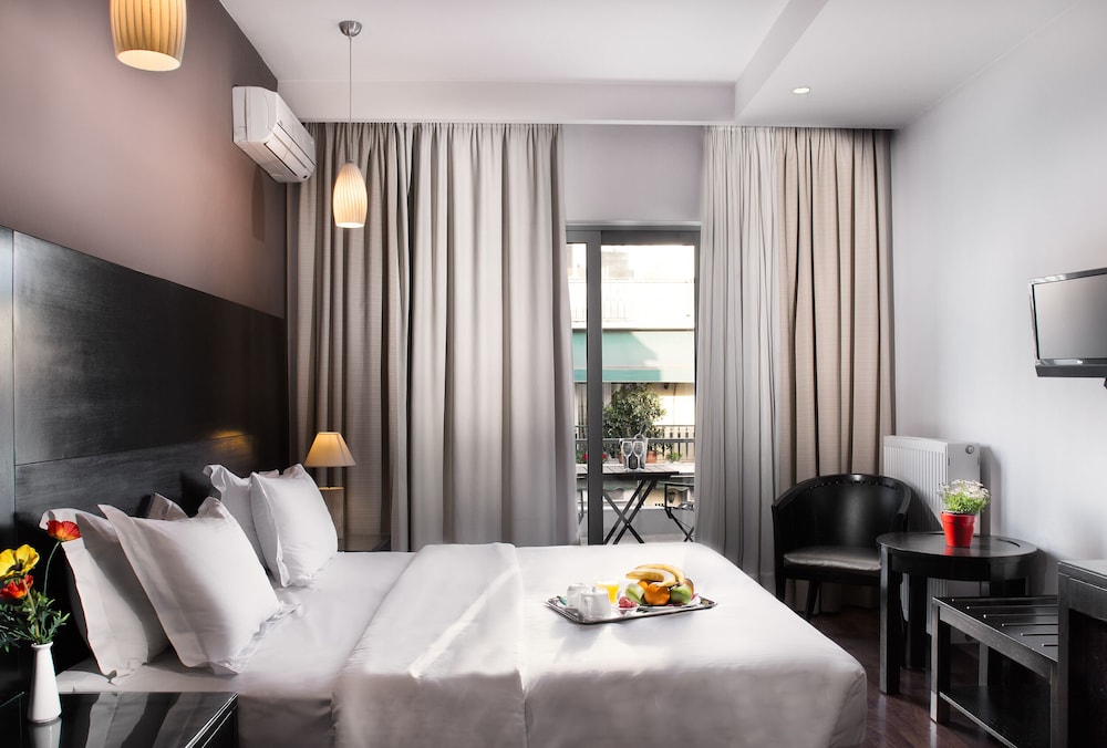 DELUXE, DOUBLE BED