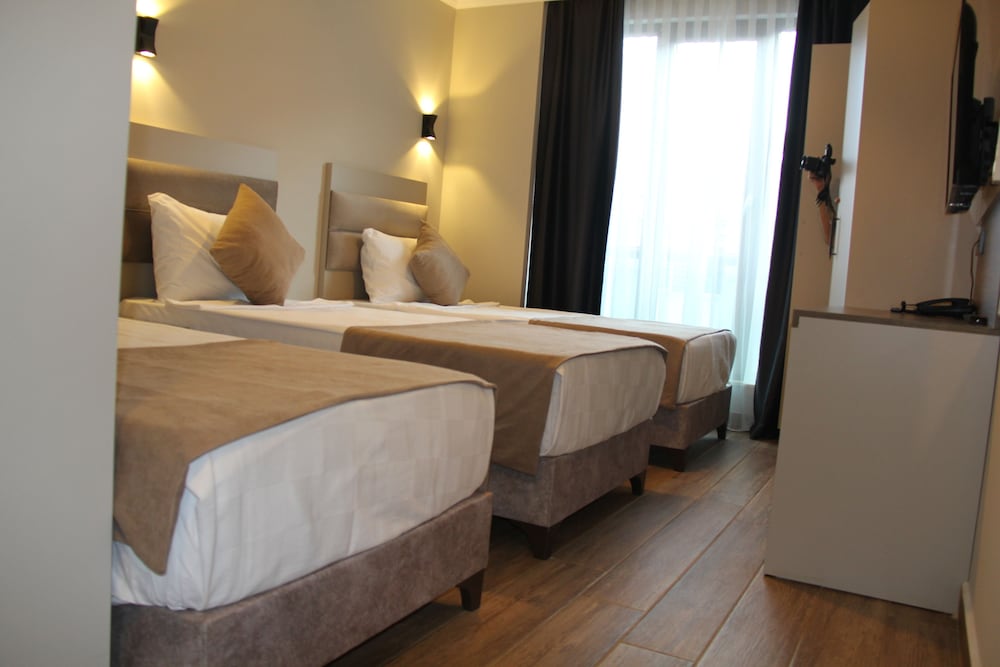 Zenia Otel 14/50