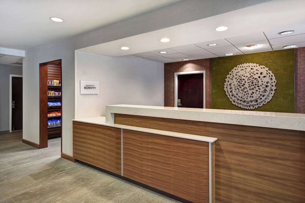 Fairfield Inn Suites by Marriott Atlanta Kennesaw 4/50