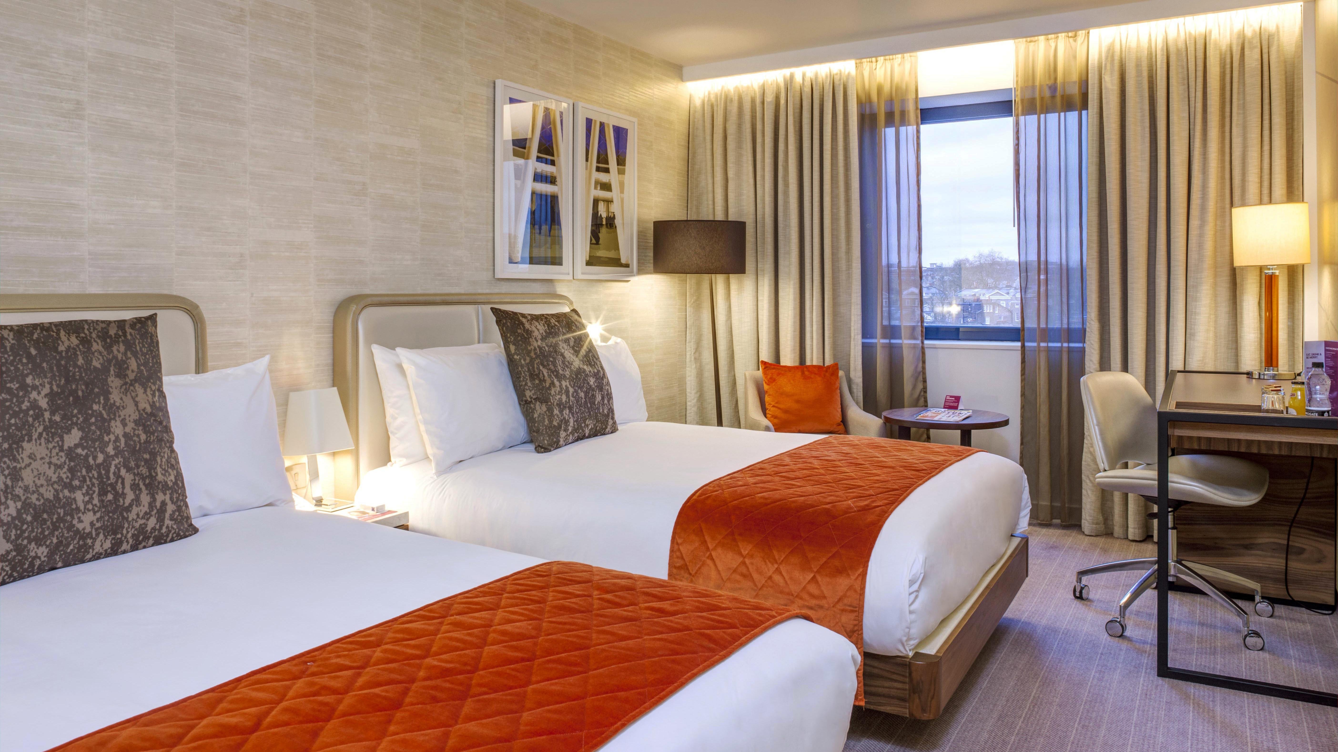 غرفة بسريرين مزدوجين، Crowne Plaza London - Kings Cross 5/7