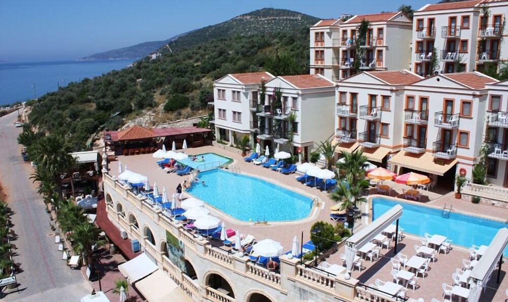 Pirat Hotel 33/35