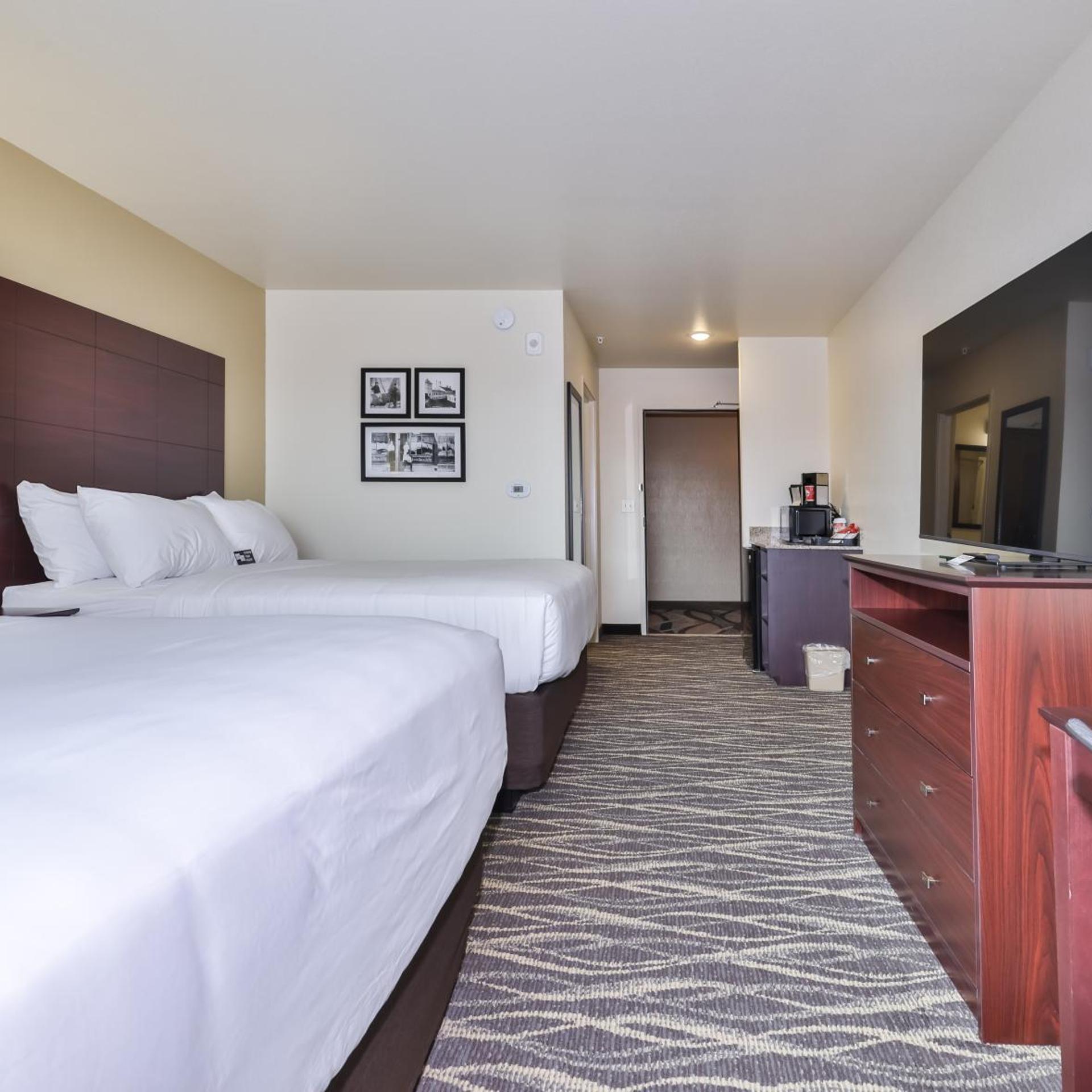 Room, King Bed, Queen Bed