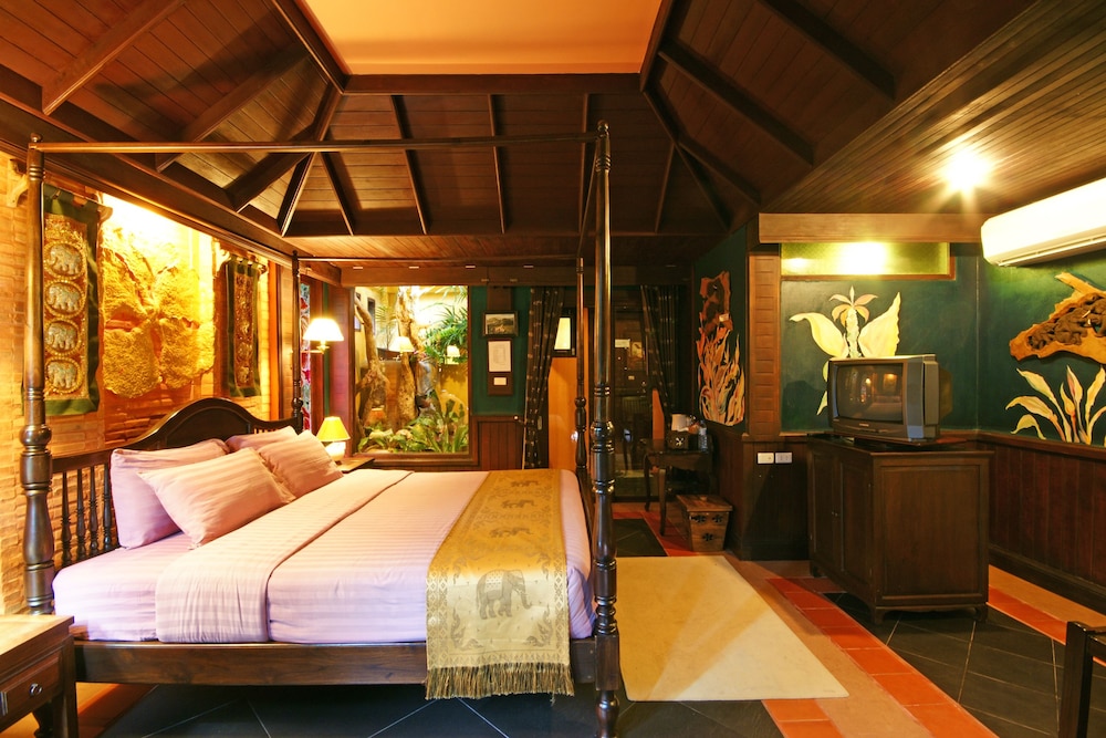 Sea Breeze Resort 25/68