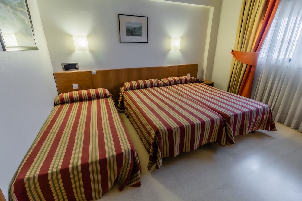 Family, 4 Beds