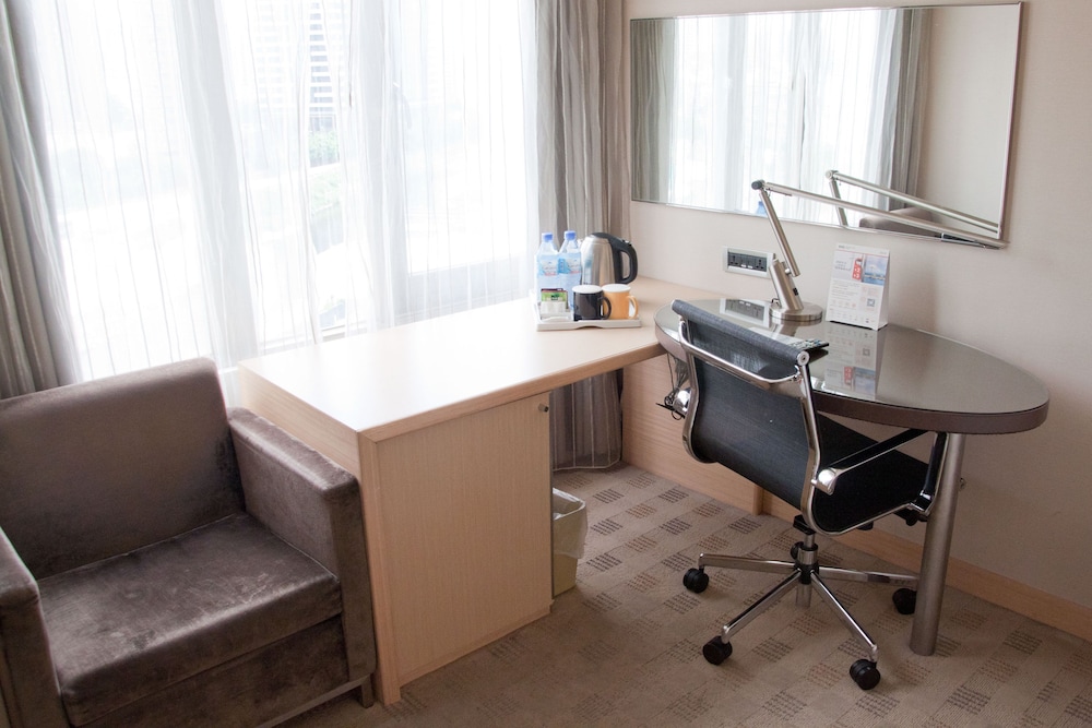 Holiday Inn Express Taoyuan 65/71