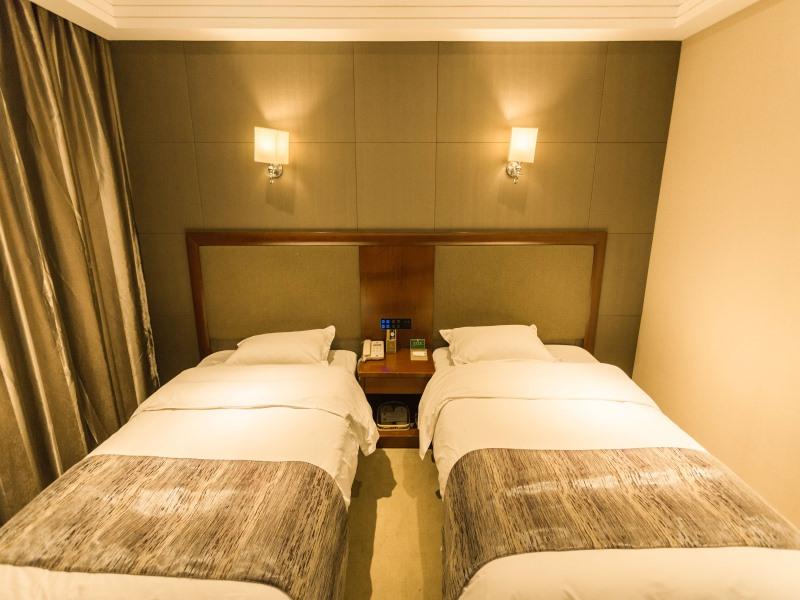 GreenTree Alliance Pudong New District Disneyland North Gate Hotel 32/42