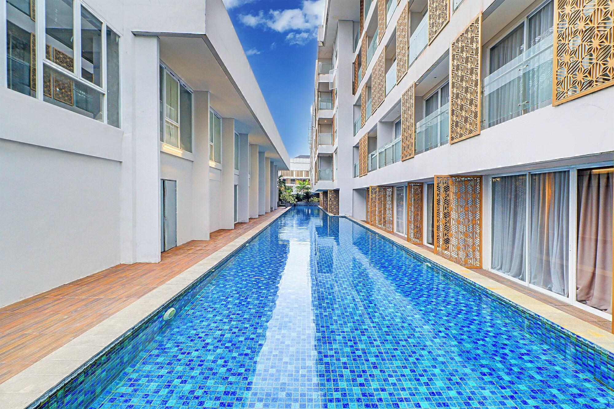 Sunday Hotel Sunset Road Near Trans Studio Mall 47/50