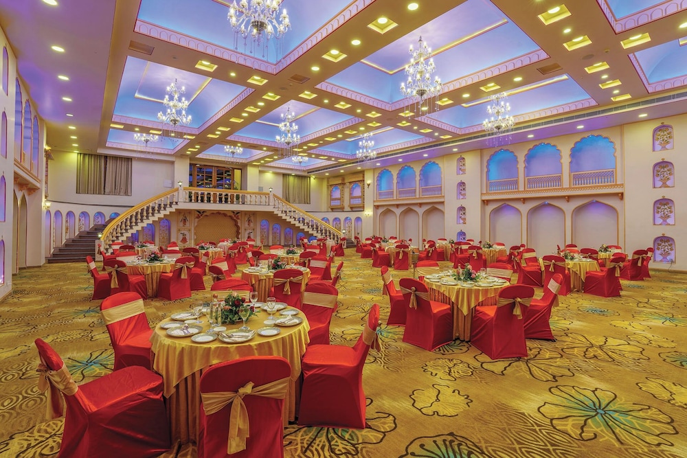 R Chandras Palace 34/42