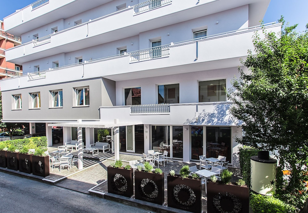 Evo Boutique Hotel 1/43