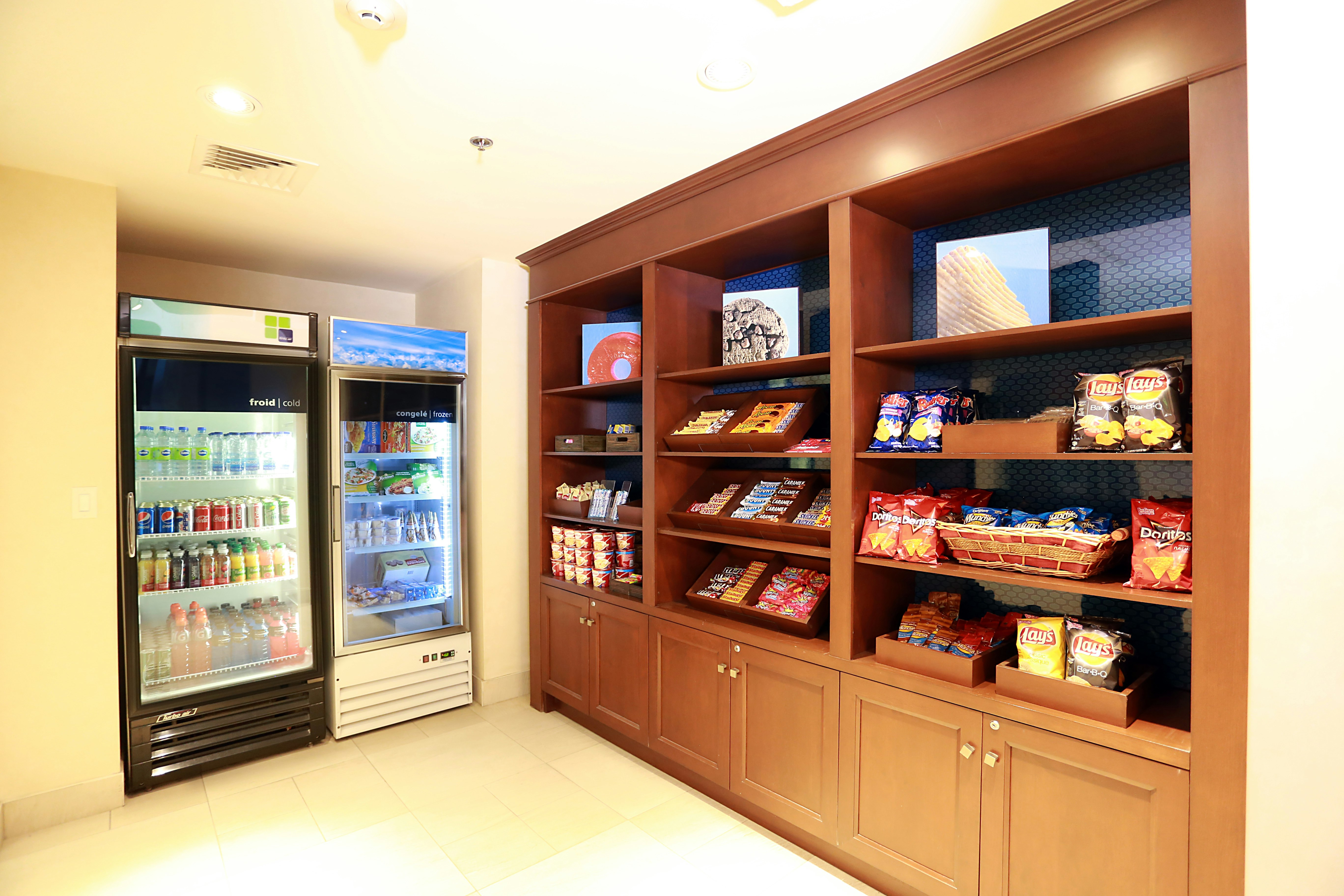 Hampton Inn and Suites by Hilton Laval 29/71
