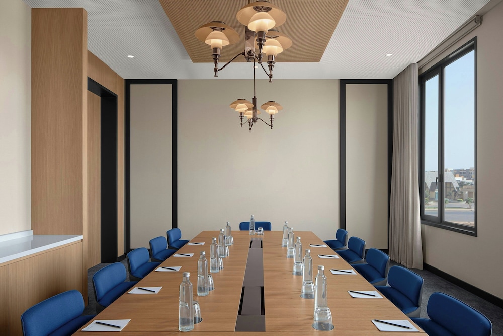 Courtyard by Marriott Dakar Diamniadio 80/89