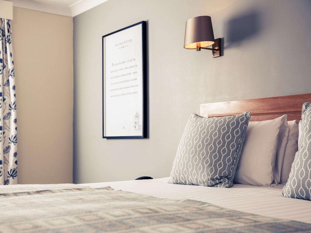 Mercure Gloucester Bowden Hall Hotel 9/70
