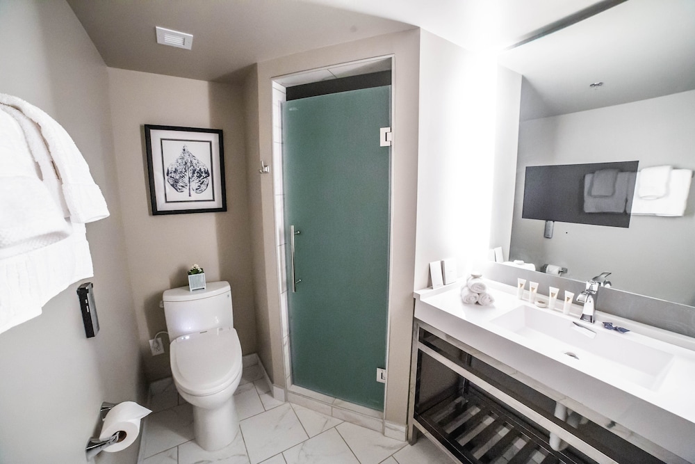 Seven Gables Inn 21/26