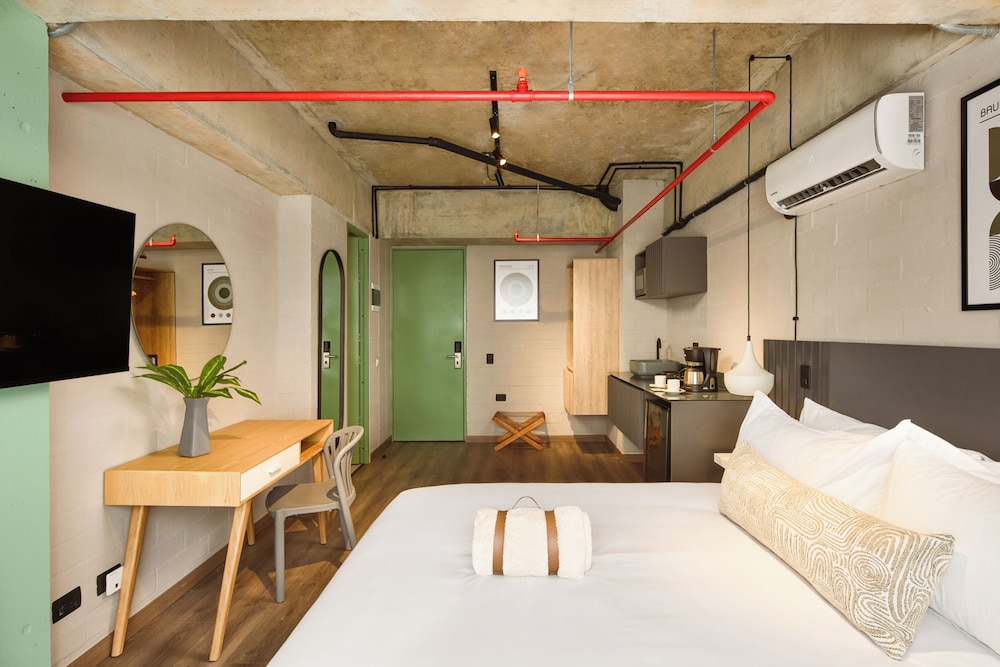 Urbit Social Lofts 9/35