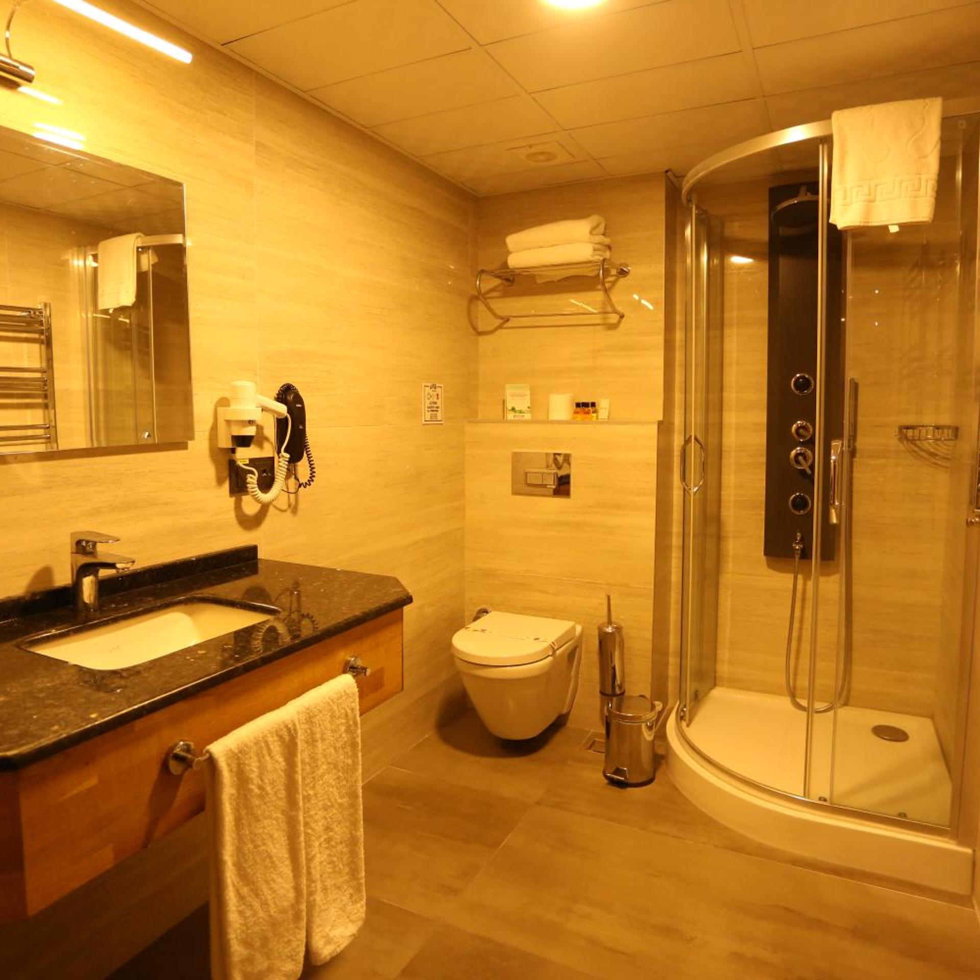 Oytun Hotel 52/52