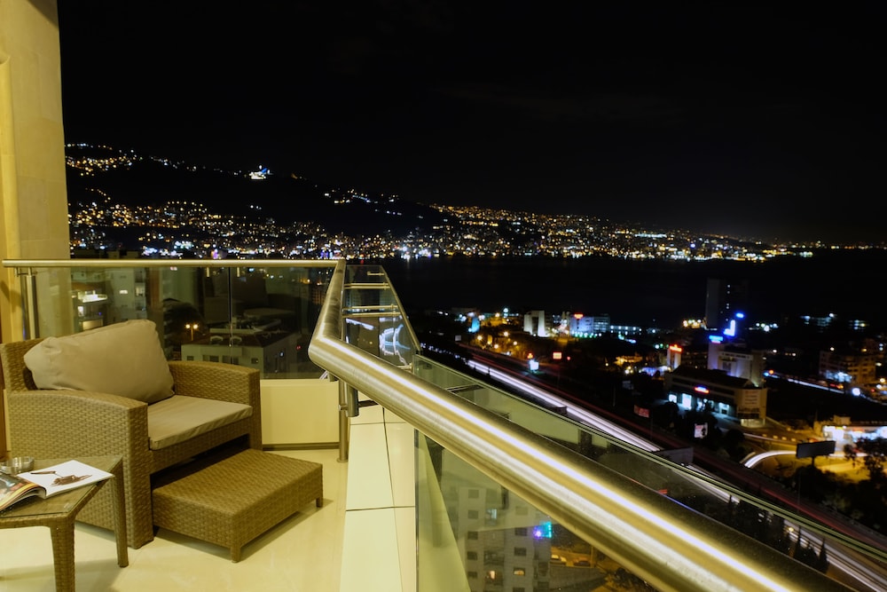 Burj On Bay Hotel, Jounieh 28/73