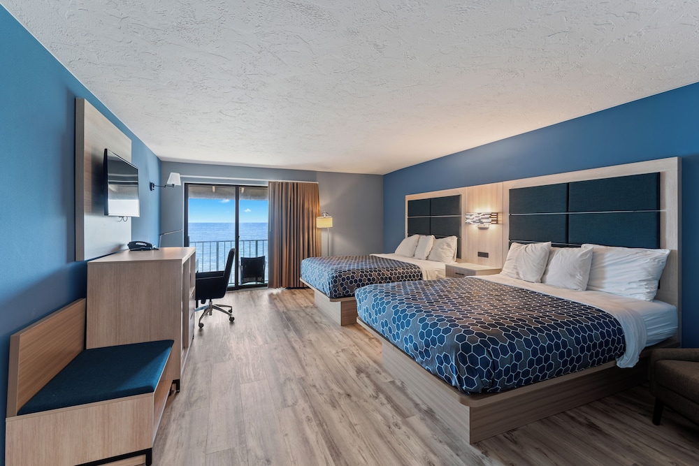 Deluxe, 2 Queen Beds, Ocean View, Balcony