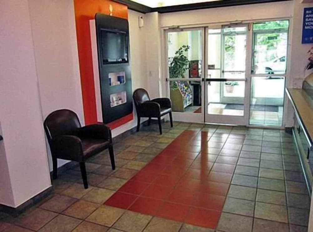 Motel6 McKinney, TX - North 28/34