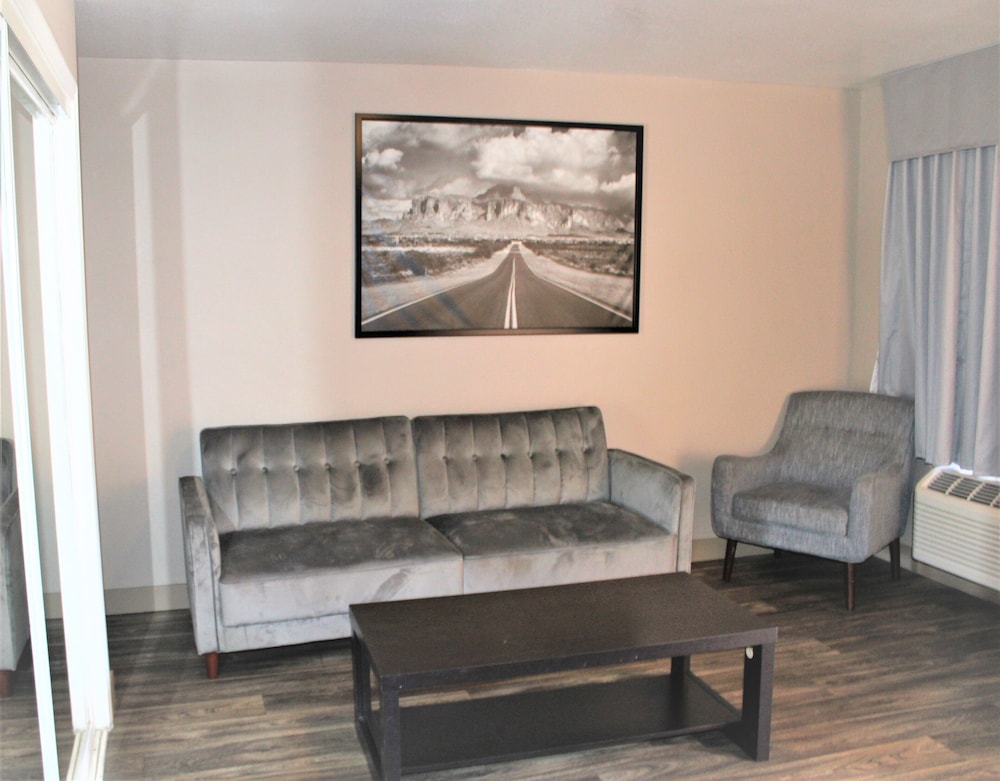 Rancho San Diego Inn and Suites (Ex SureStay Plus Hotel by Best Western El Cajon) 30/39