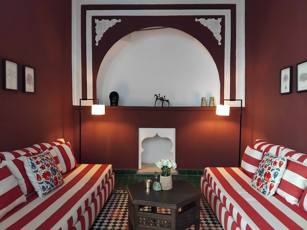 Riad Yakimour 6/48