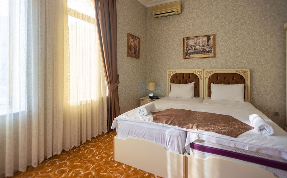 Iva Old City Hotel 11/50