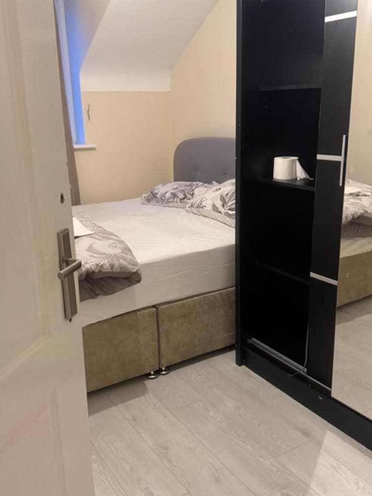 OYO Komegloba Mega room 5/22