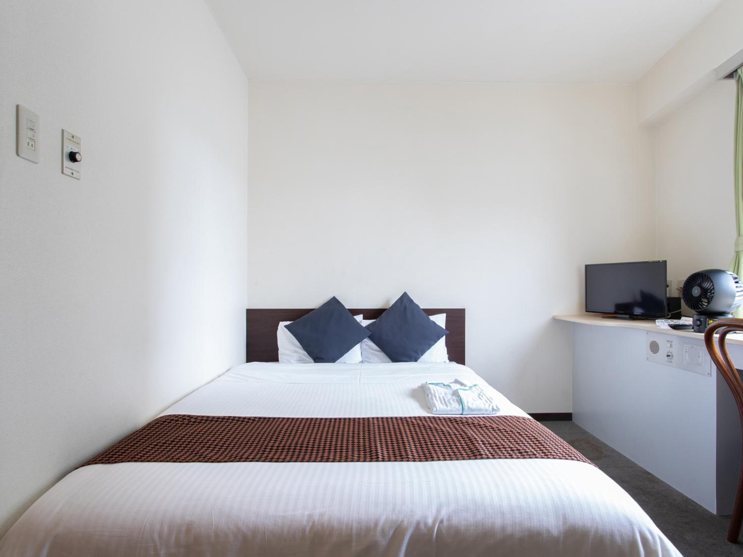 غرفة قياسية بسرير مزدوج للمدخنين، Tabist Sasebo Palace Hotel 5/10