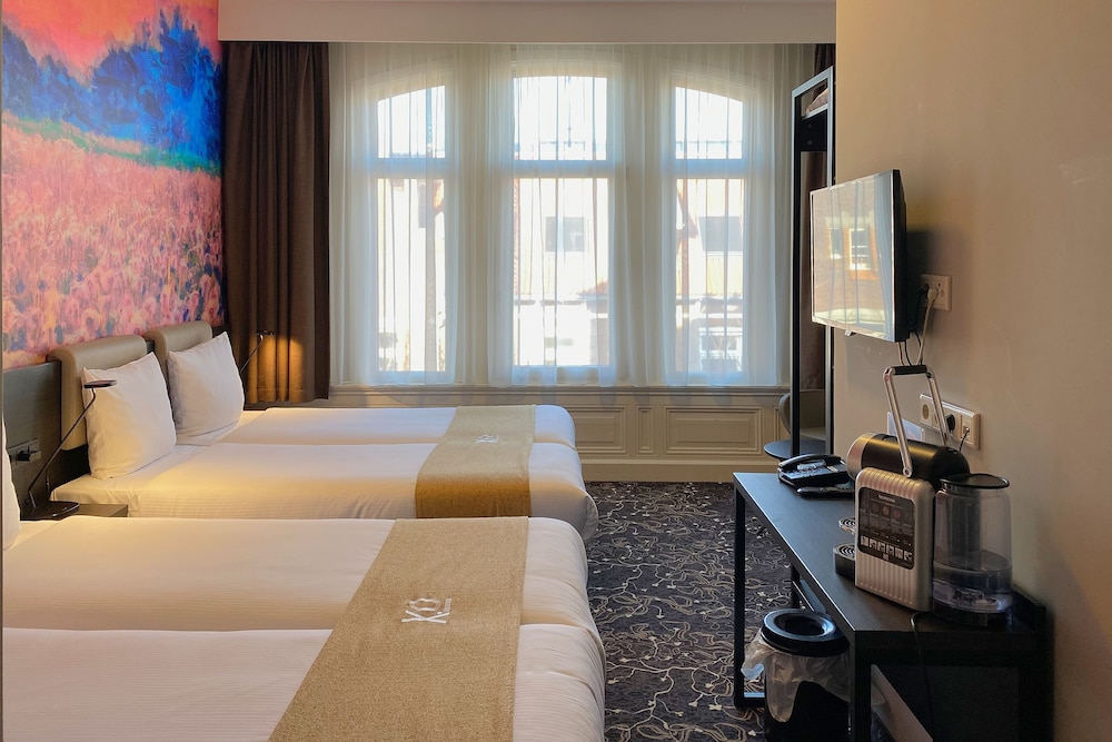 Hotel Van Gogh 27/54