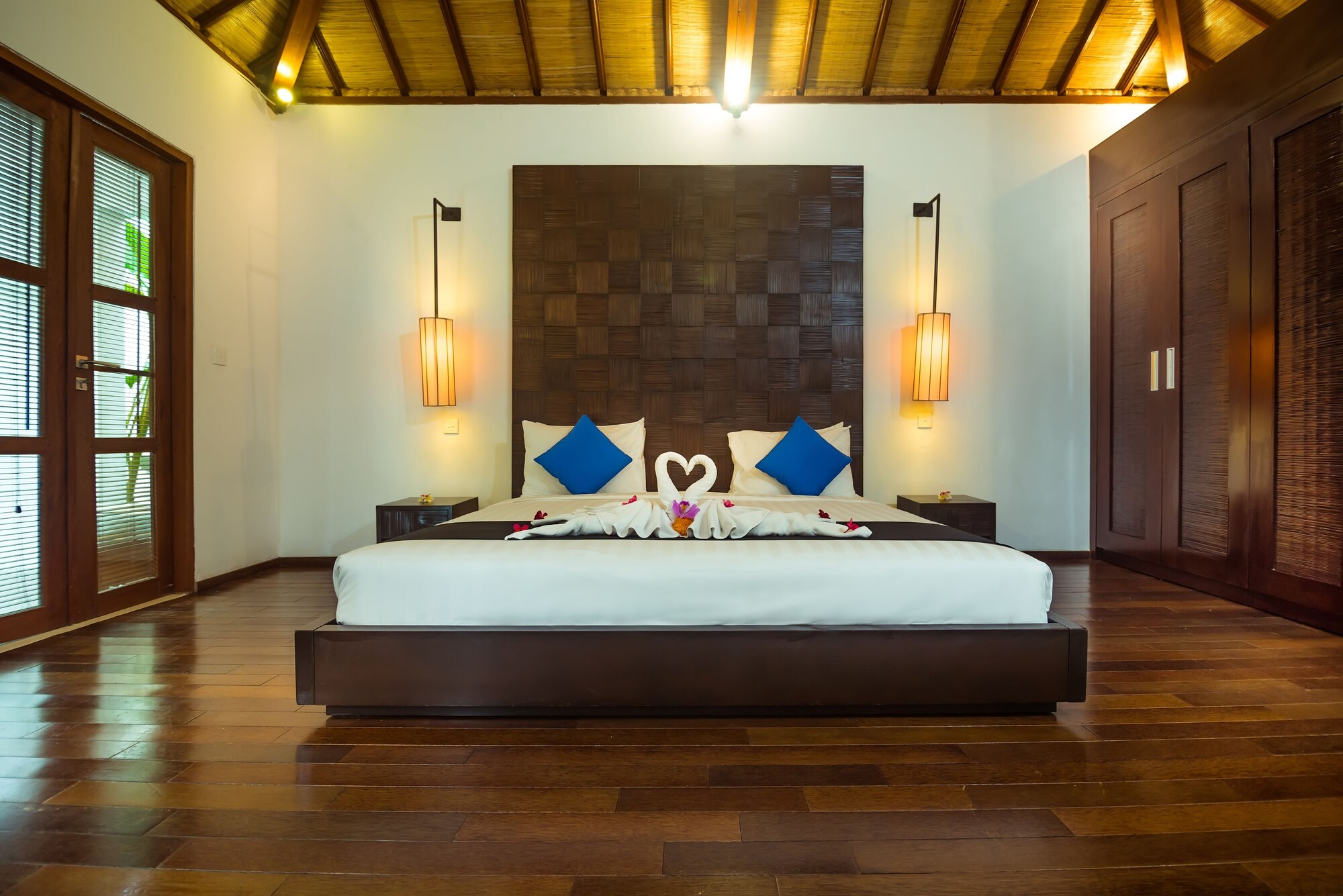 5 BEDROOMS, VILLA, PRIVATE POOL