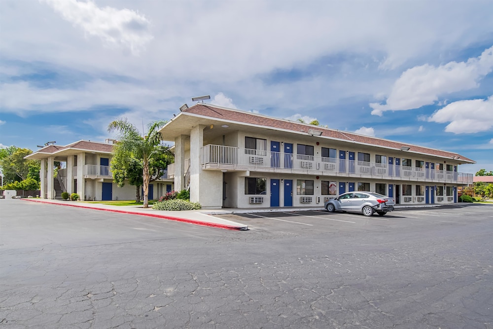 Motel6 Bakersfield, CA - Airport 52/63