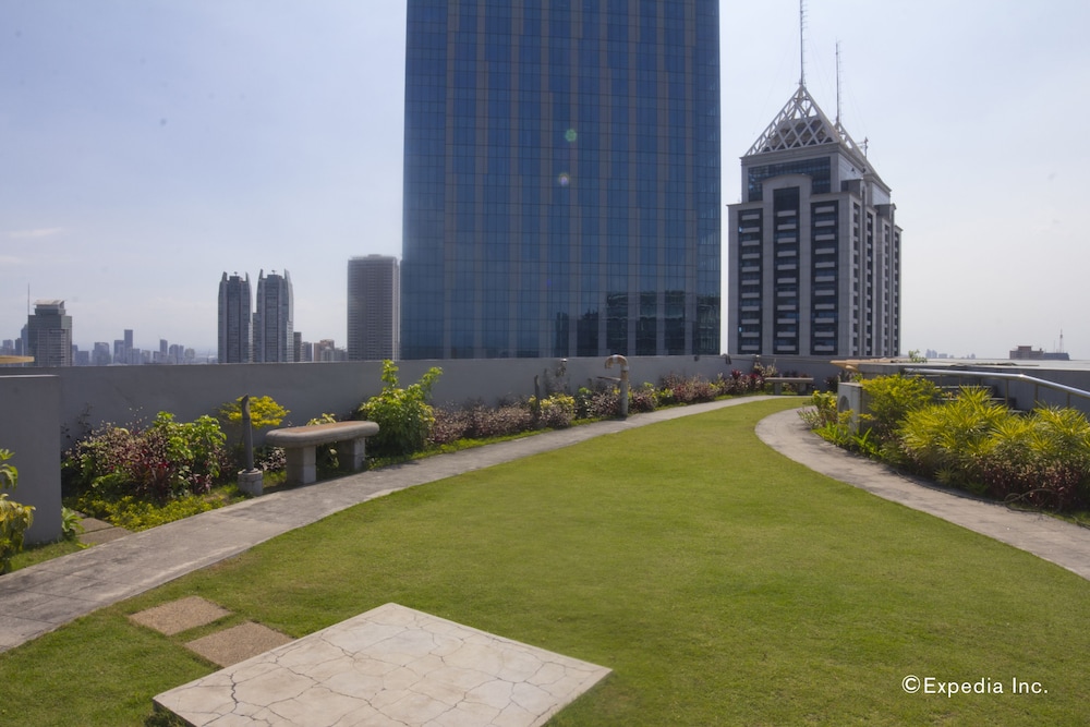 The Malayan Plaza 57/61