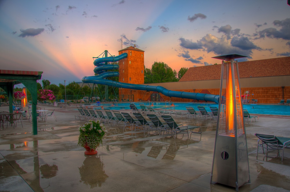 Fairmont Hot Springs Resort 44/54