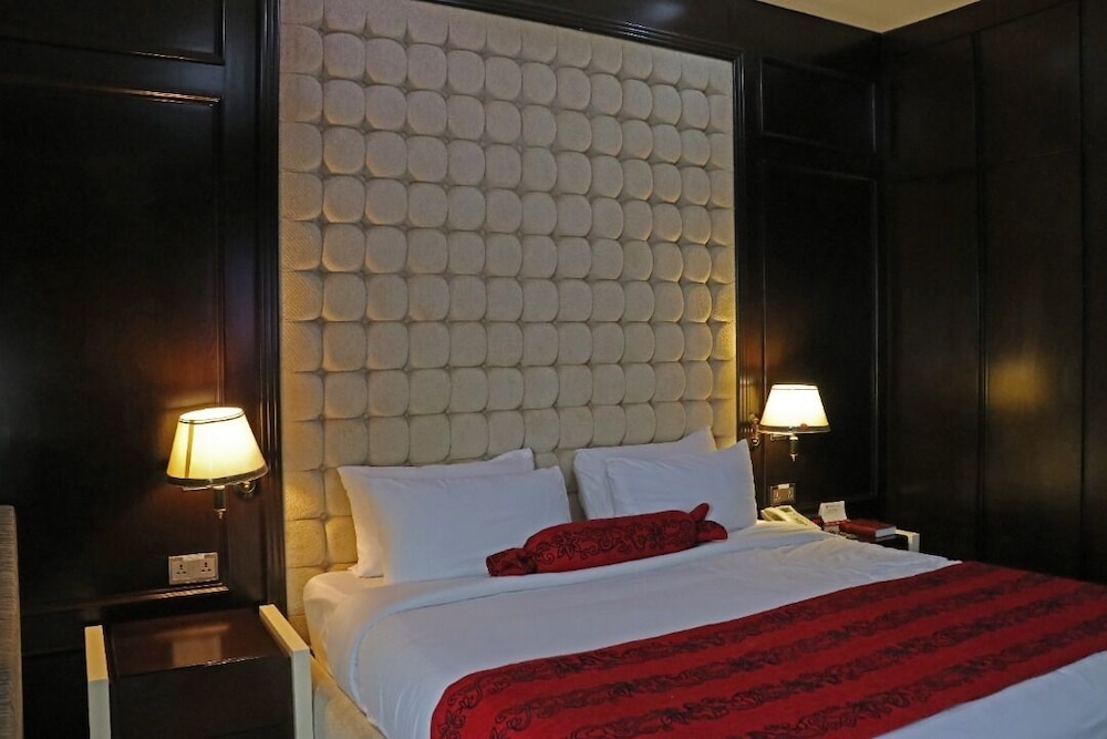 EXECUTIVE, DOUBLE BED