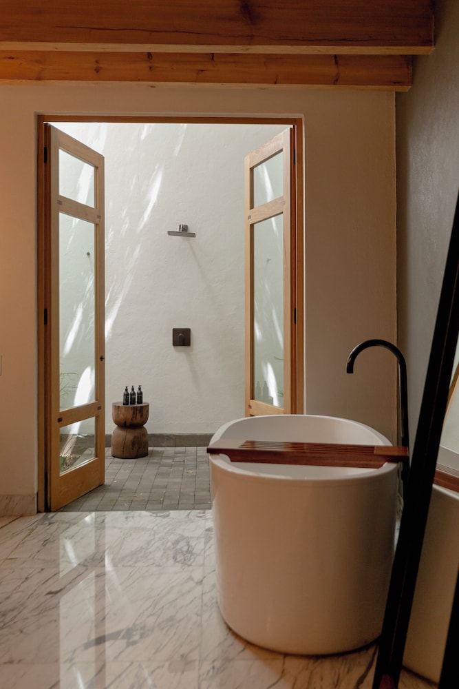 La Casa Rodavento - Adults Only 7/49