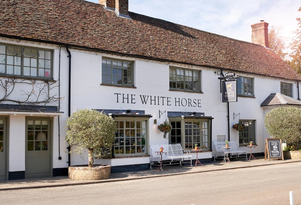 The White Horse 1/50
