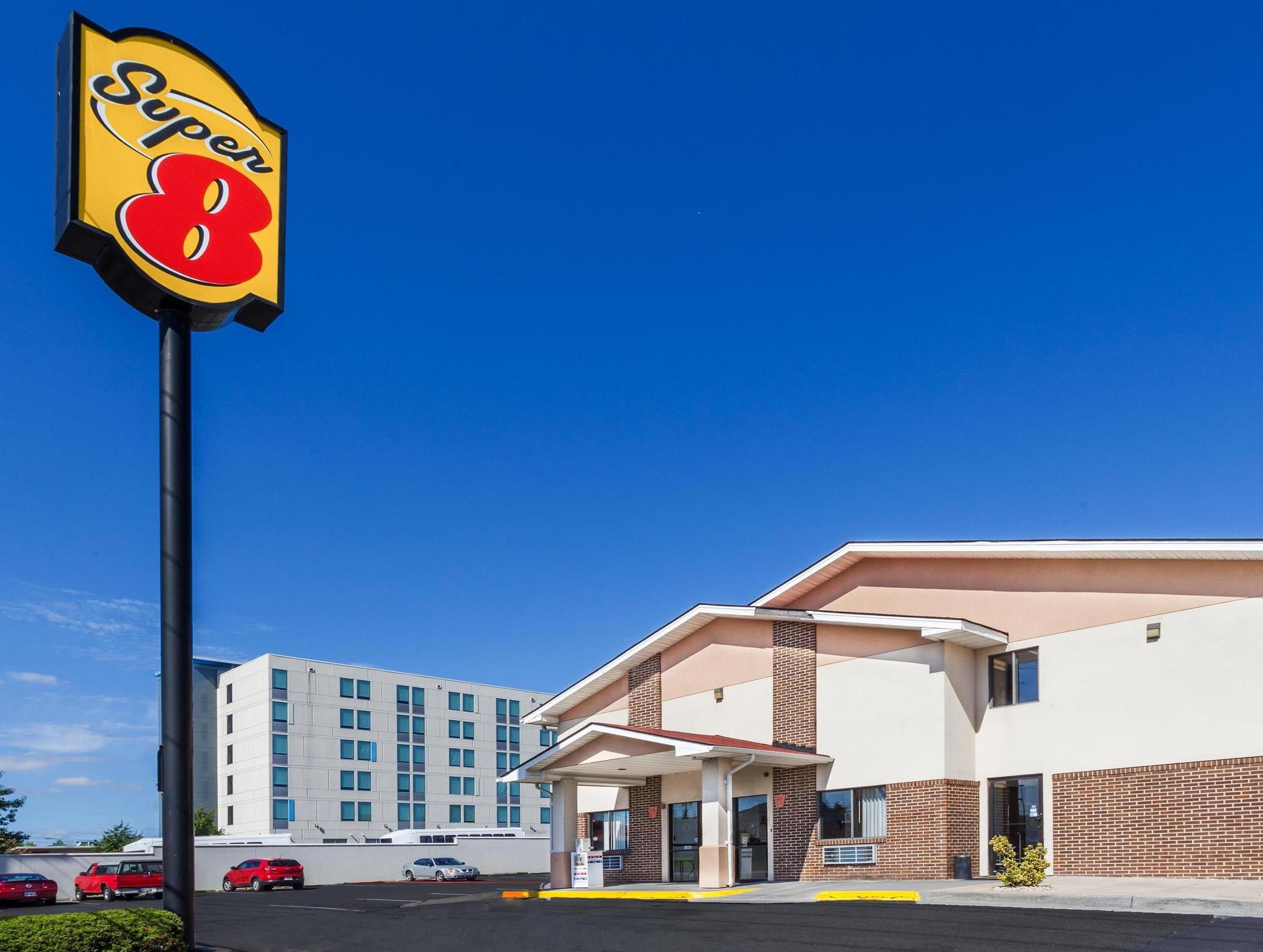 Super 8 by Wyndham Winchester VA 3/16
