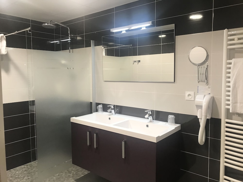 The Originals City, Hotel La Verriaire, Cholet Sud 43/45