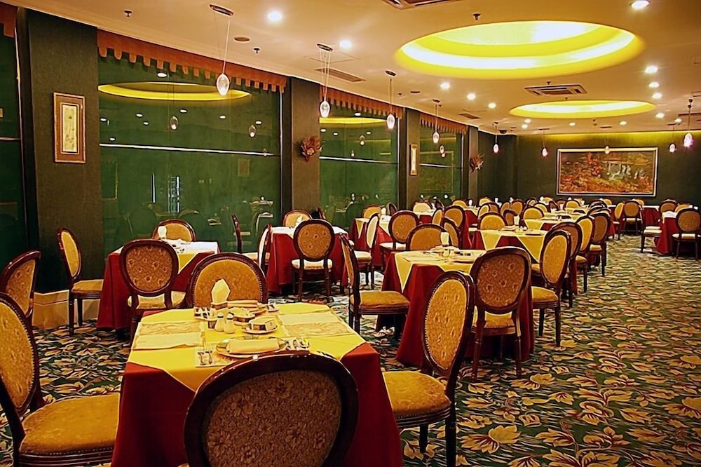 Beijing Minzu Hotel 26/36