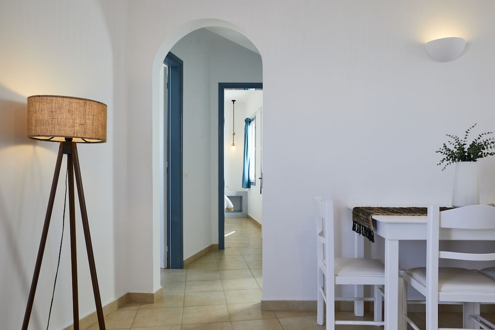 ATHIRI HOTEL 31/50