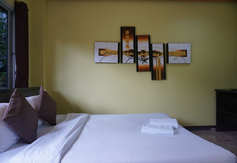 Phoemphoon 2 Hotel 14/54