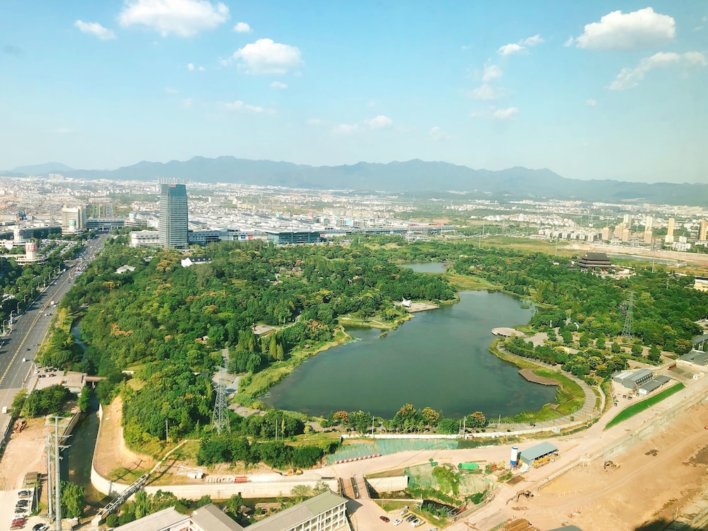 Marriott Executive Apartments the International Trade City Yiwu 19/31