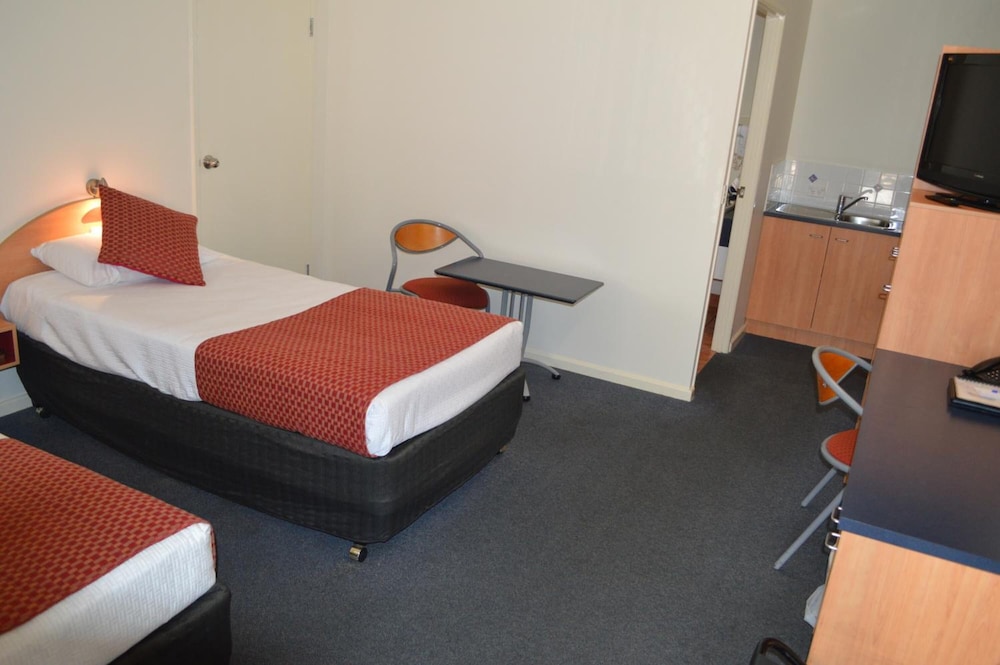 Boulevard Lodge 20/60