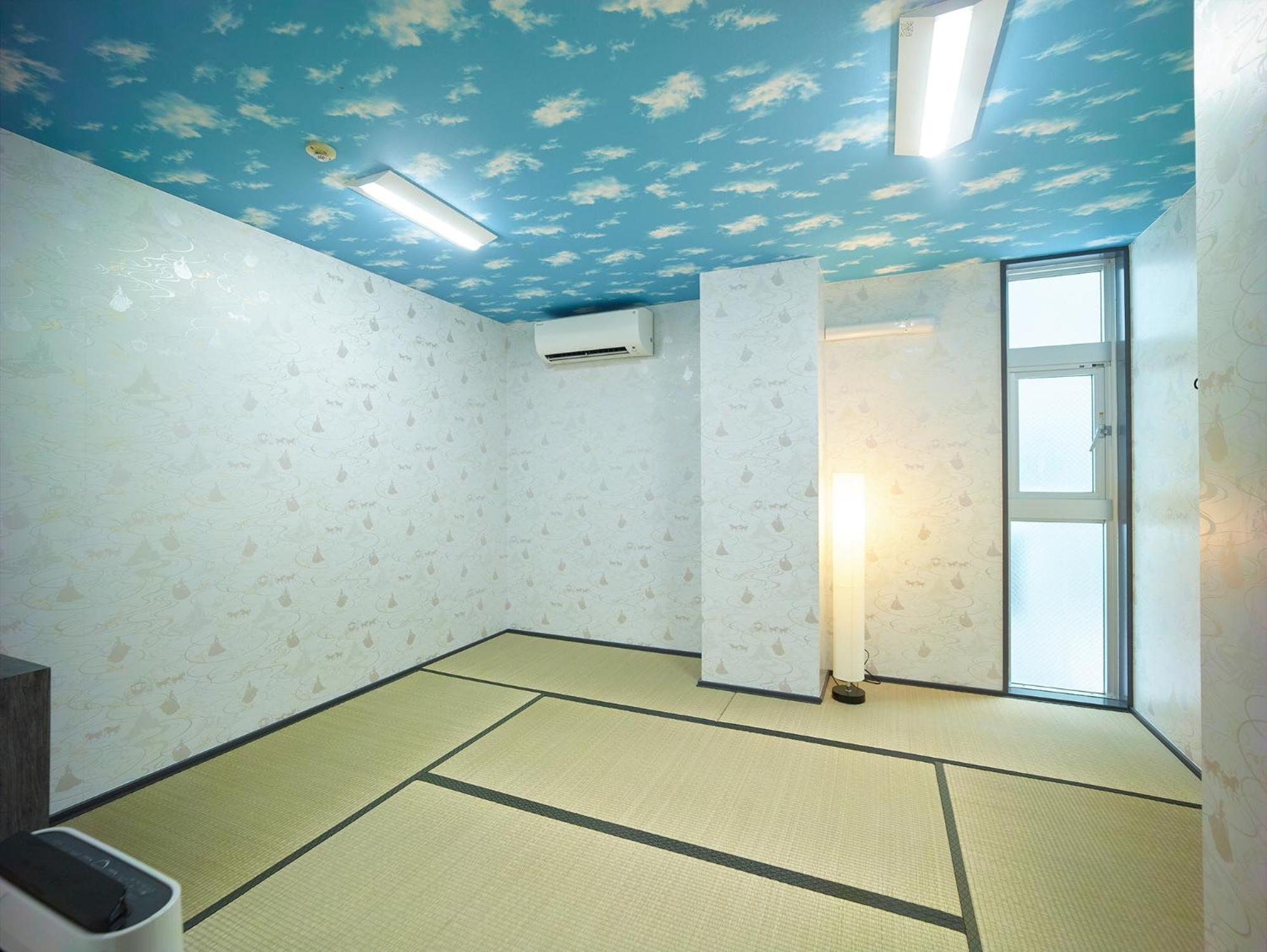 JAPANESE, QUADRUPLE, SHARED BATHROOM