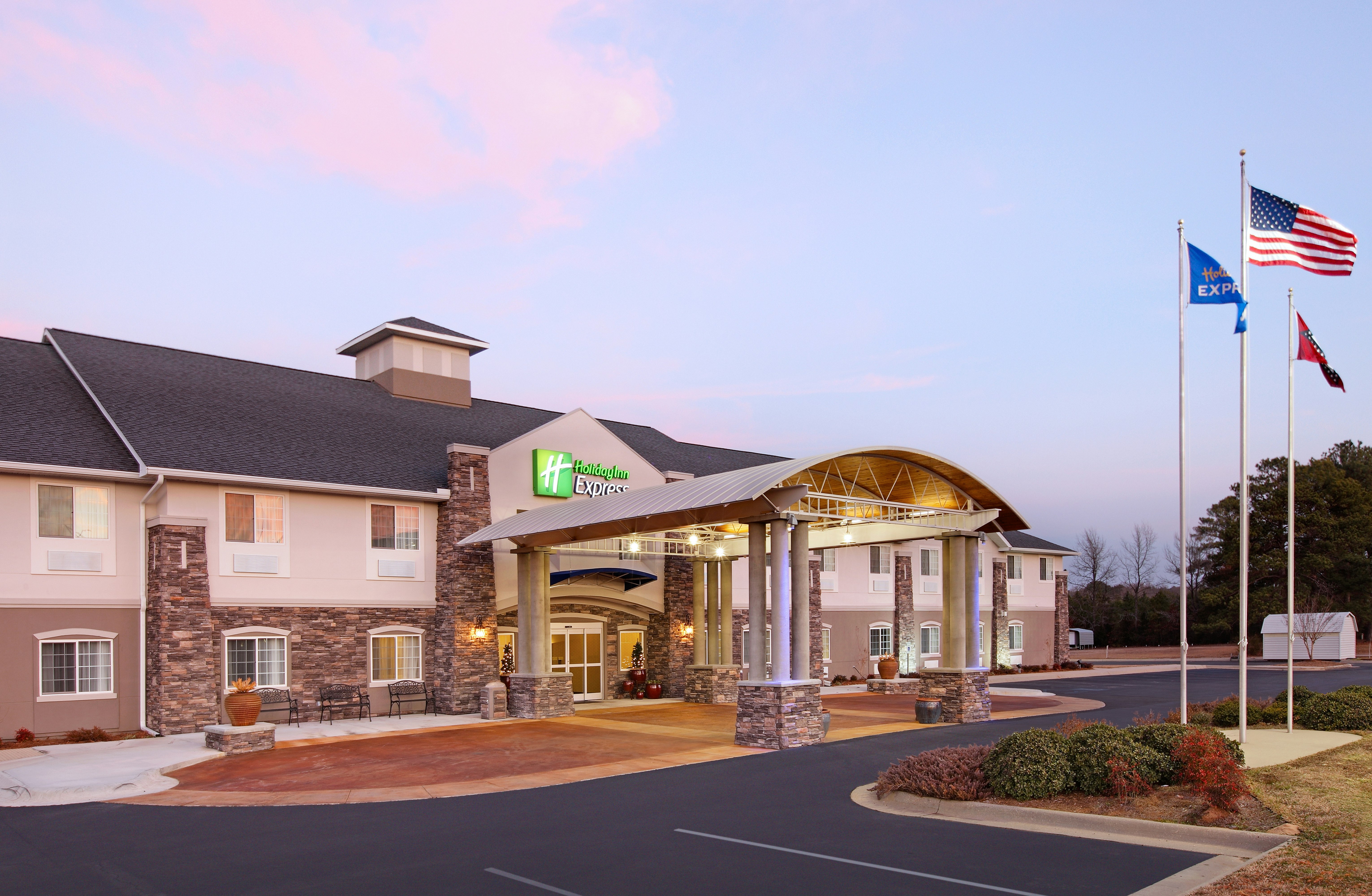 Holiday Inn Express Monticello 6/63