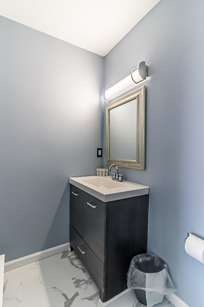 Boardwalk Hotel Charlee Beach House Rentals 50/50