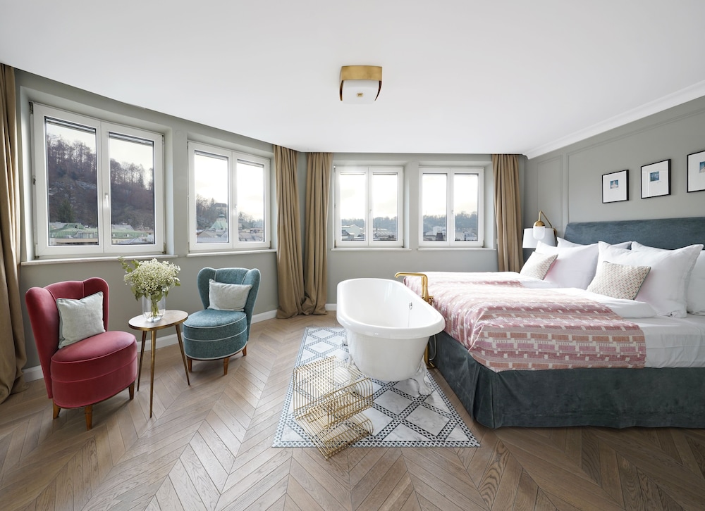 HOTEL MOZART 17/70
